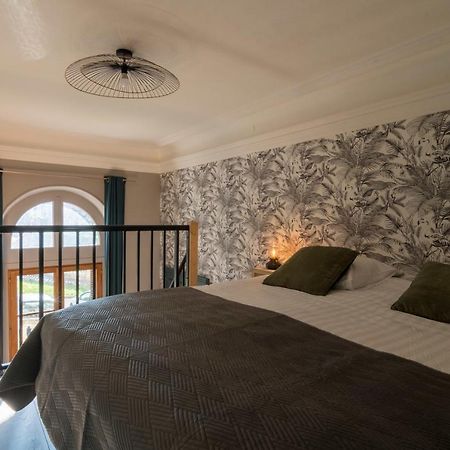 Les Petits Boudoirs Bernascon Apartment อิกซ์เลส์แบ็งส์ ภายนอก รูปภาพ